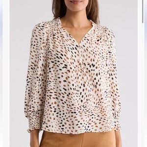 Tahari Cream and Brown Patterned Blouse